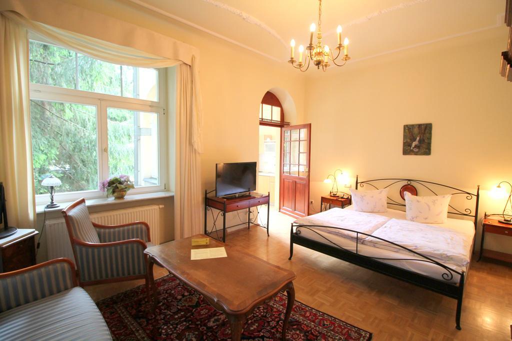 דרזדן Hotel-Appartement-Villa Ulenburg מראה חיצוני תמונה